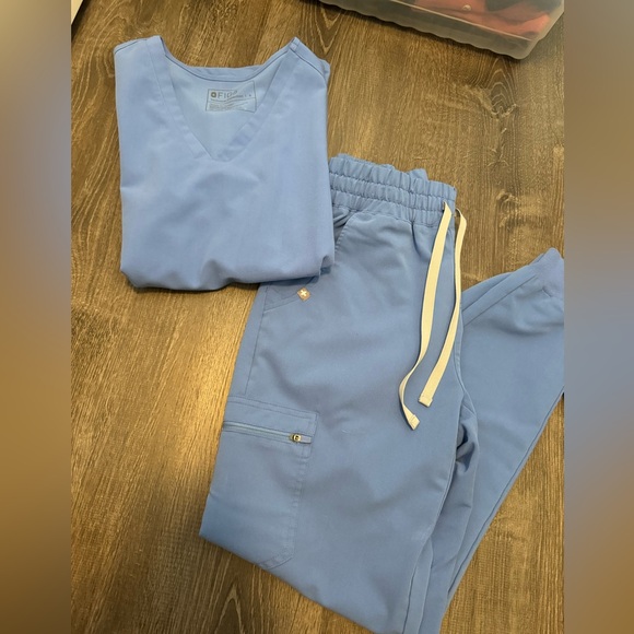 Figs Zamora Joggers - Picture 1 of 3